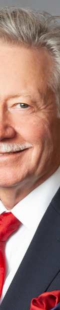 dennis white.png